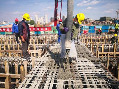 “指揮部+專班”破解短板弱項 濱州以“戰(zhàn)、搶、拼”姿態(tài)全力推進項目建設(shè)